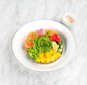 Poke-Bowl-Salmon